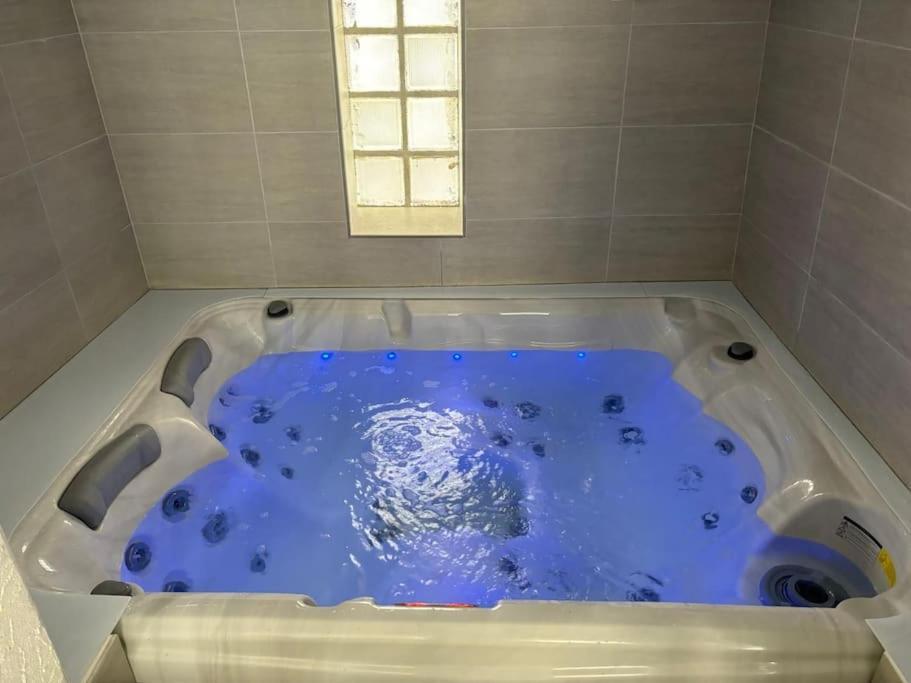 Maison Hyper Centre Jacuzzi Amboise Luaran gambar